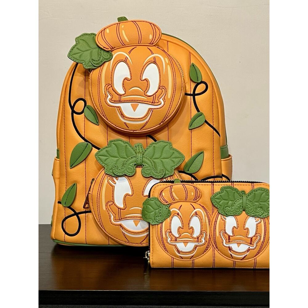 Loungefly Donald & Daisy Jack-o'-Lantern Exclusive Glow Mini Backpack Wallet Set